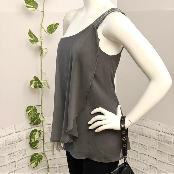 Smart Set Tops - NWOT One Shoulder Smart Set Grey Sequin Top